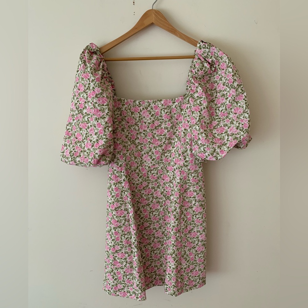 Sezane Alexandra Robe in Peonies - Picture 5 of 14